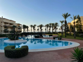 Apartamento ideal: disfruta de sol playa y Golf, Roquetas De Mar